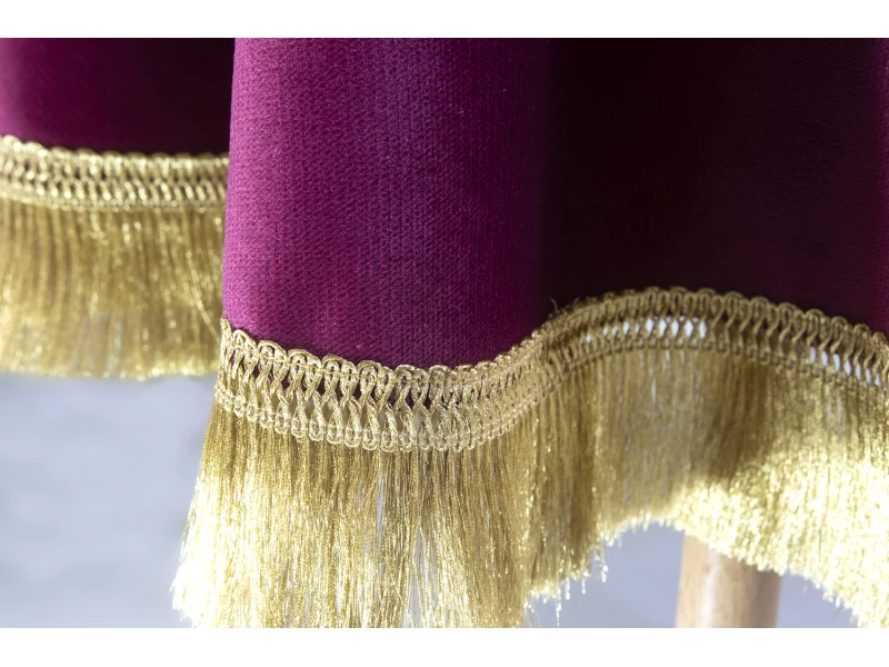 Τραπεζομάντηλο σε μελιτζανί χρώμα Velure με κρόσσι χρυσό